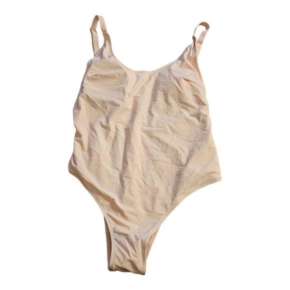 Pretty Garden. Light Pink. One Piece U Neckline Swimsuit. Size Medium. NWT. - Picture 4 of 9